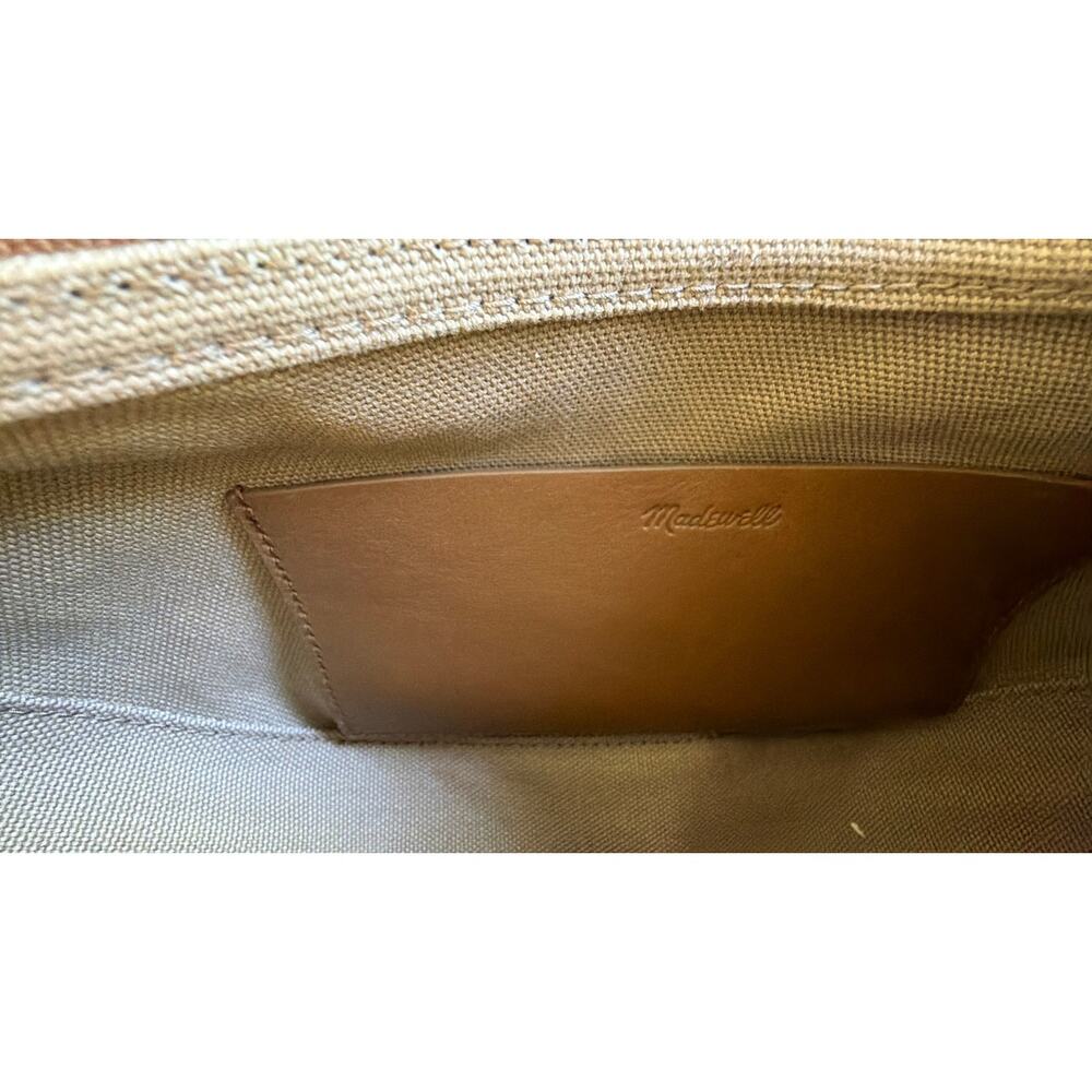 Madewell NEW Studded Crescent Suede Sling Bag - Picture 9 of 9